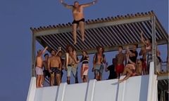 Niewiarygodny skok we Francji. Jest nagranie