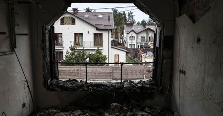 Wstrząsający reportaż z Ukrainy. "Pamiętam sukienkę, w którą była ubrana"