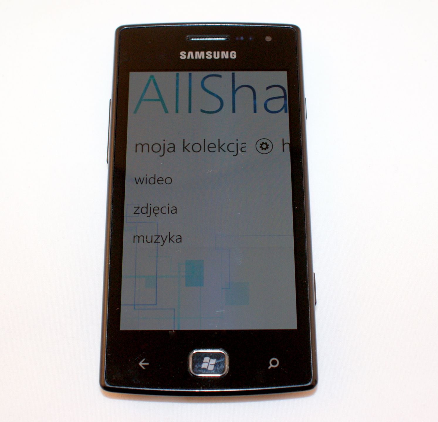 Samsung Omnia W - elegancki Windows Phone [test] 6