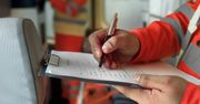 Starszy mężczyzna zasłabł i osunął się na chodnik