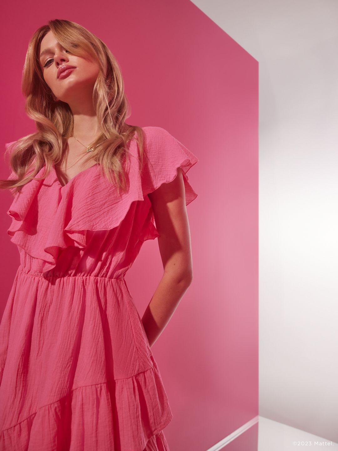 Sukienka marki Mohito z kolekcji Barbie