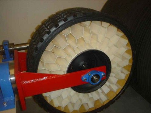 Pentagon testuje nowe opony 2