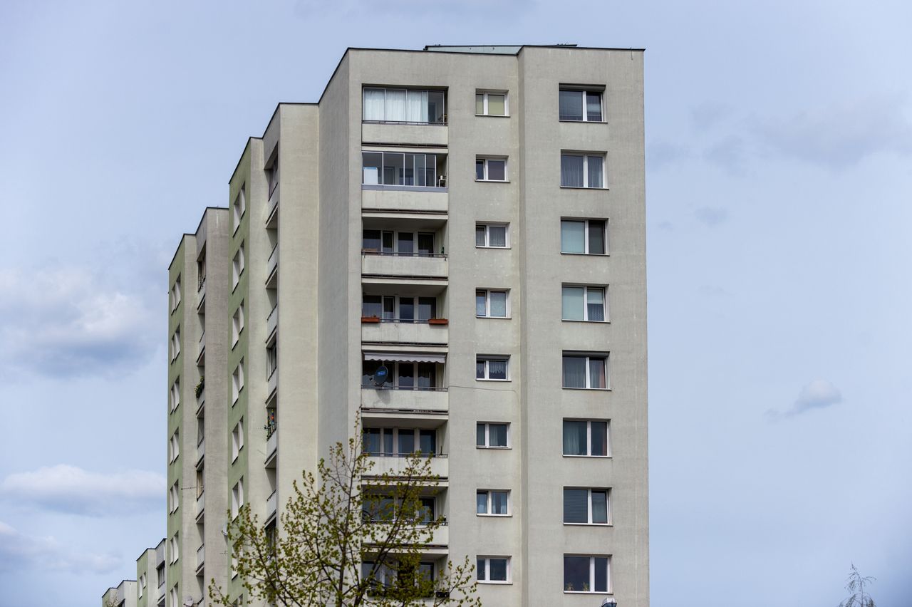 Nie płacą czynszu i zajmują mieszkania. Co zrobić z takimi lokatorami?