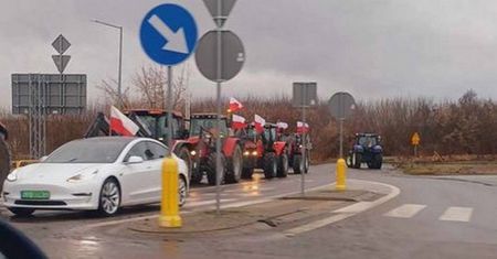 Zablokowane duże miasto. Są objazdy
