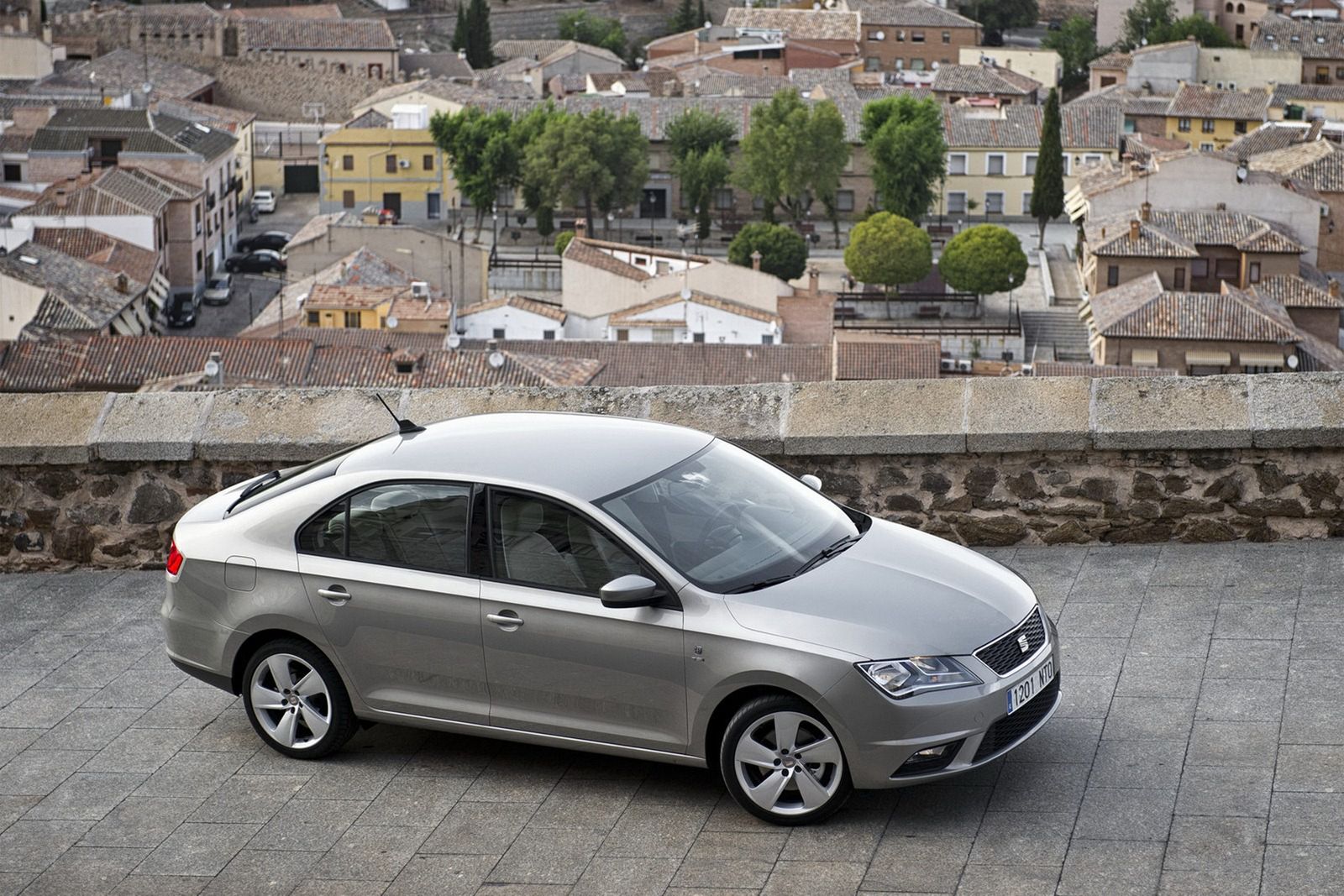 Seat Toledo (2012) - obszerna galeria zdjęć 7
