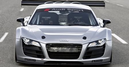 R8 GT3 - sportowy program od Audi