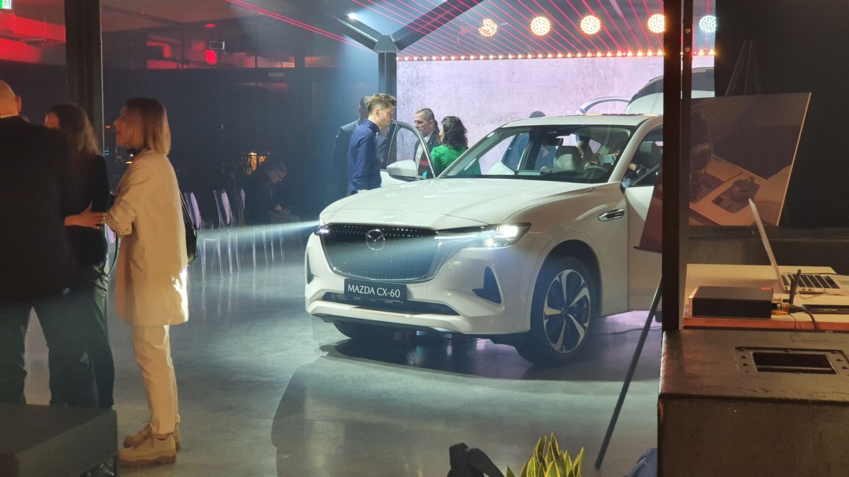 Od razu widać, że to Mazda - charakterystyczny język stylistyczny został zachowany