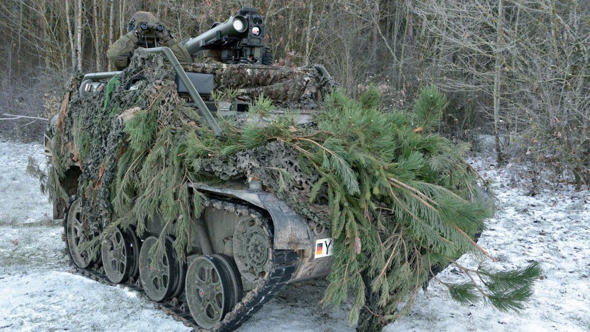 Najmniejszy czołg świata z nową bronią. Niemcy zmodernizowały "Łasicę"