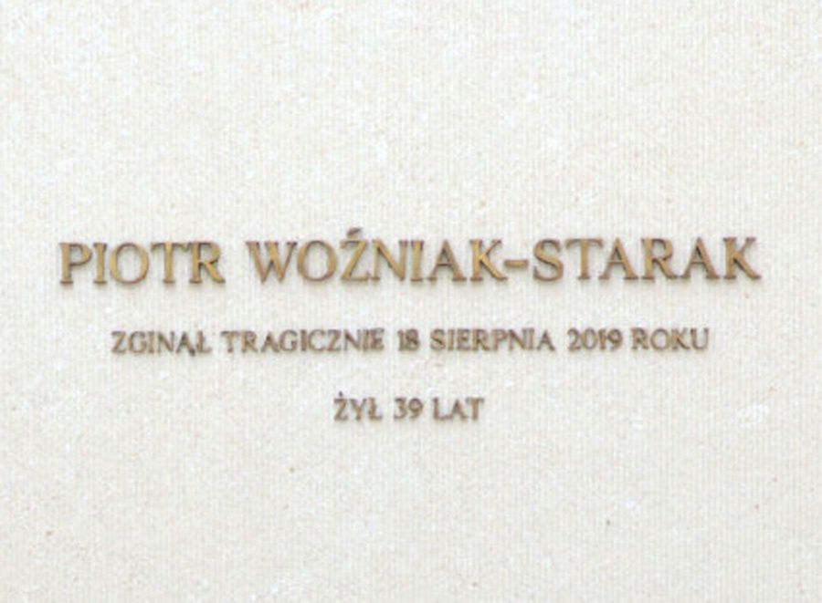 Grób Piotra Woźniaka-Staraka 
