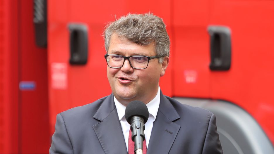 Niepokojące doniesienia. Służby zbierają "haki" na opozycję i przekazują je mediom? Na zdjęciu: Maciej Wąsik, zastępca koordynatora  służb specjalnych i szefa MSWiA Mariusza Kamińskiego