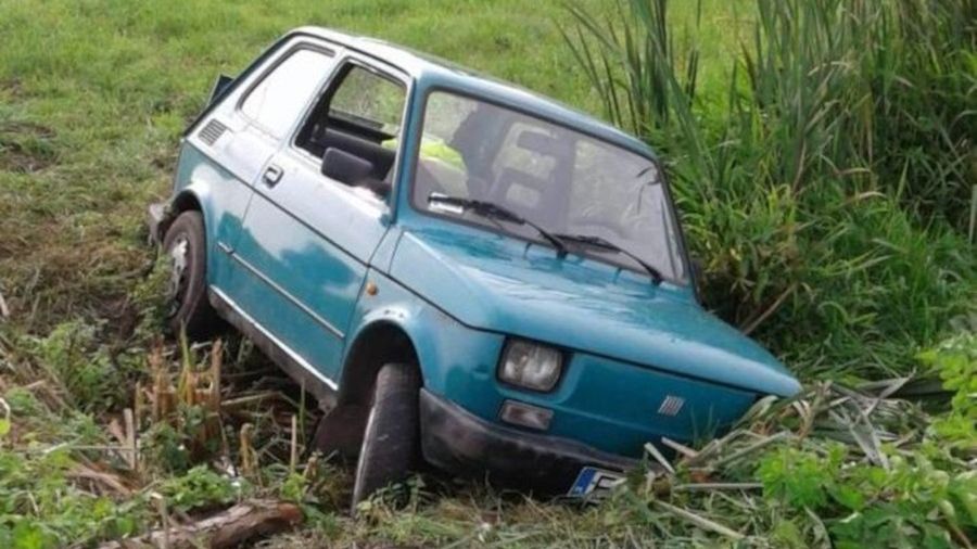 Na szczęście auto nie zostało mocno uszkodzone