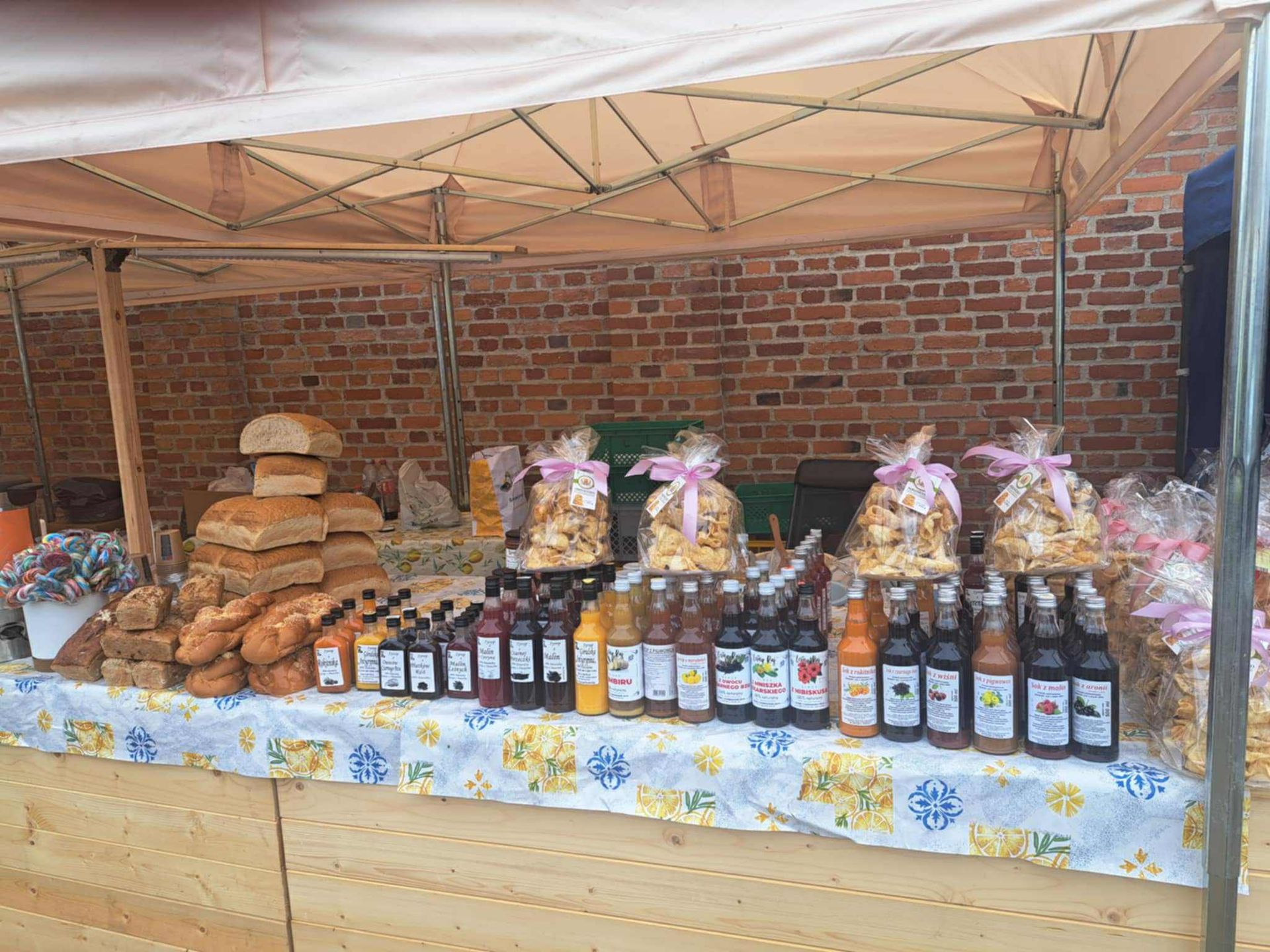 Oto, co można kupić przy cmentarzu