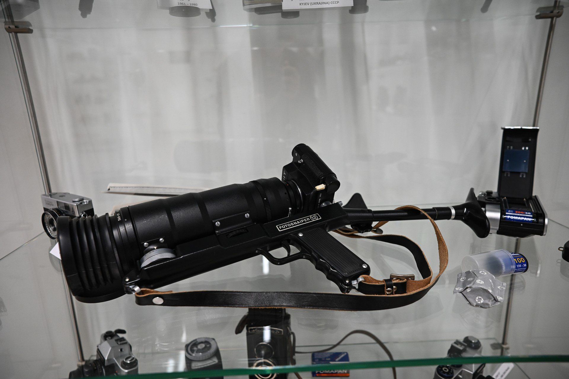 Wystawa aparatów fotograficznych z kolekcji Słowaka Jozefa Danko z Trebisova w Muzeum Regionalnym w Jaśle