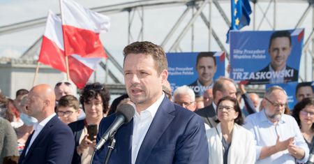 "Wiadomości" TVP kolejny raz ostro krytykują Rafała Trzaskowskiego. Zarzut za zarzutem