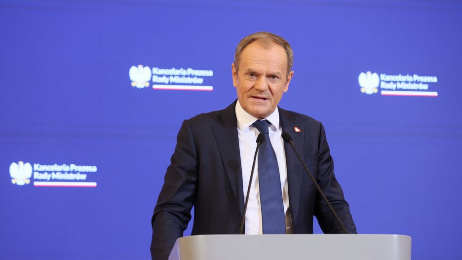 Warszawa, 27.12.2023. Premier Donald Tusk podczas konferencji prasowej po posiedzeniu rządu, 27 bm. w KPRM w Warszawie. (sko) PAP/Leszek Szymański