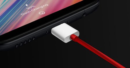 OnePlus 5T ładuje się zdecydowanie szybciej niż iPhone 8 Plus i Galaxy S8+