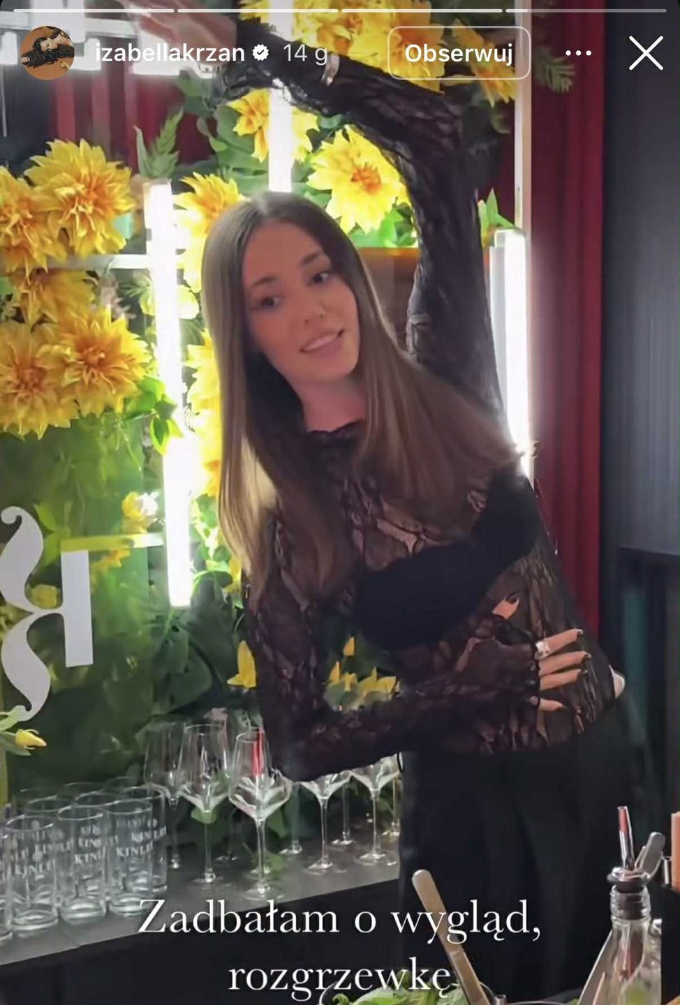 Izabella Krzan postawiła na koronki 