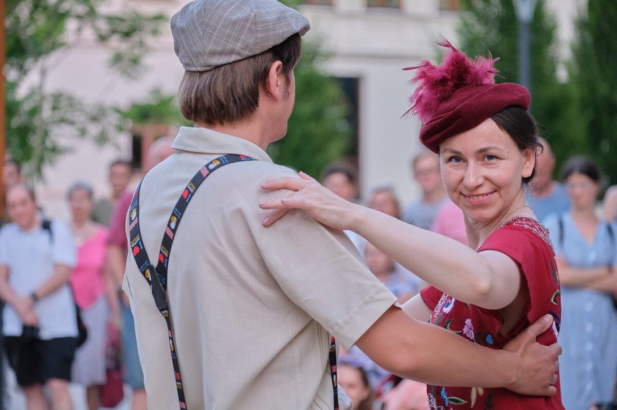 Potańcówka w wykonaniu Zespołu Tańca Dawnego Belriguardo