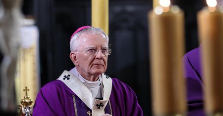 Gest podcięcia gardła i sądowy proces. Jest wniosek o przesłuchanie abp. Jędraszewskiego