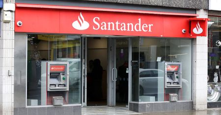 Santander wydał ostrzeżenie. Dostałeś SMS o zwrocie podatku?