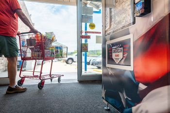 Inflacja w USA znów rośnie. Realne pensje mocno w dół