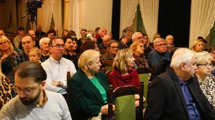 Kielce: Zaduszki Chopinowskie w Pałacyku Zielińskiego. Muzyka Chopina i wspomnienia o artystach. Zagrał Mateusz Marzec