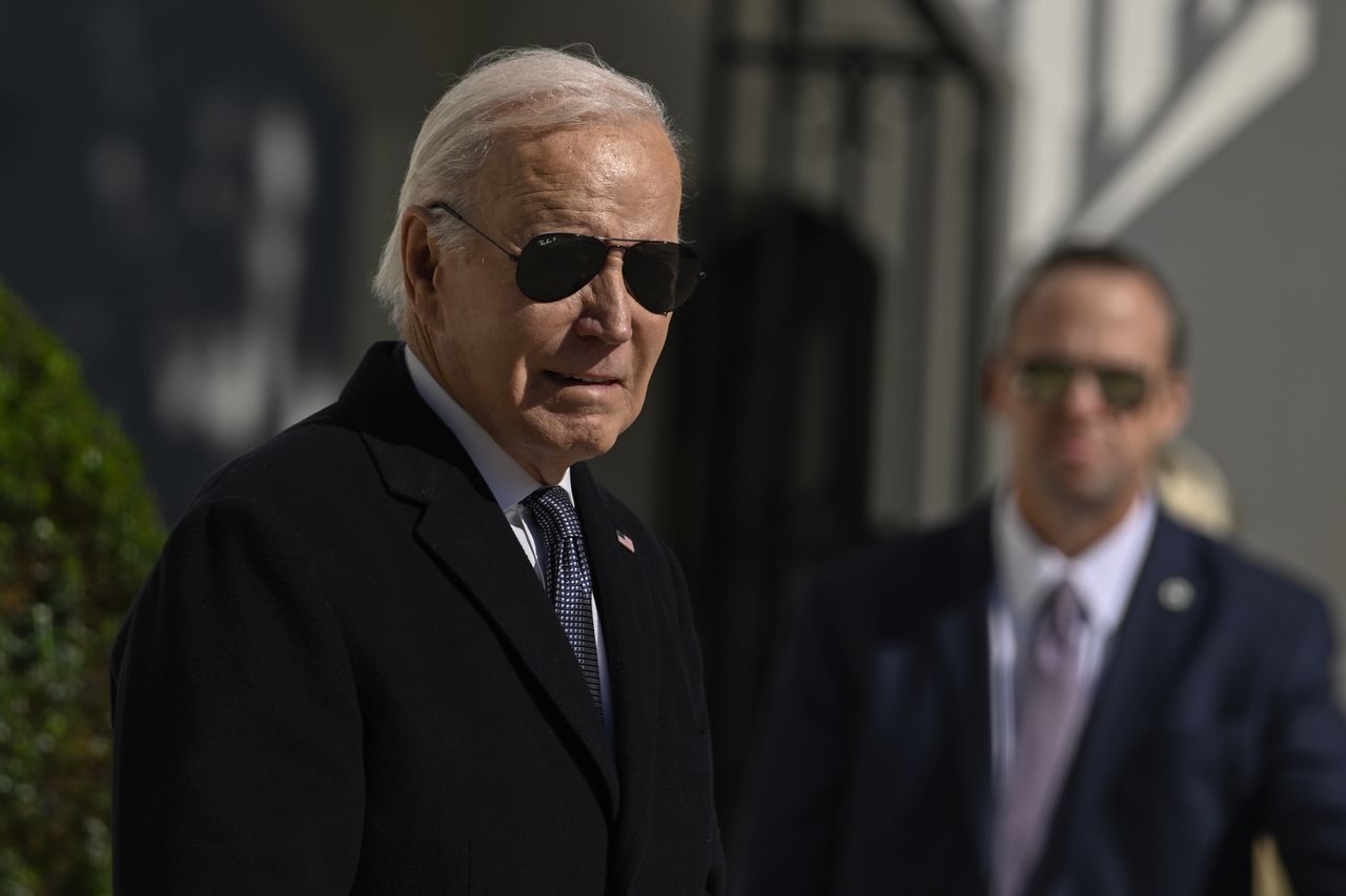 America at a crossroads. Low approval for Biden and Trump as elections loom