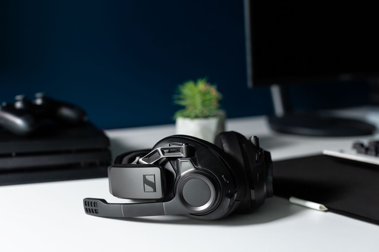 Sennheiser prezentuje GSP 670 – bezprzewodowe słuchawki dla graczy