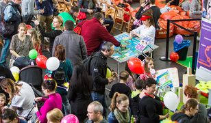 Warszawa. Fundacja Zwalcz Nudę zaprasza. Rodzinny weekend na błoniach stadionu