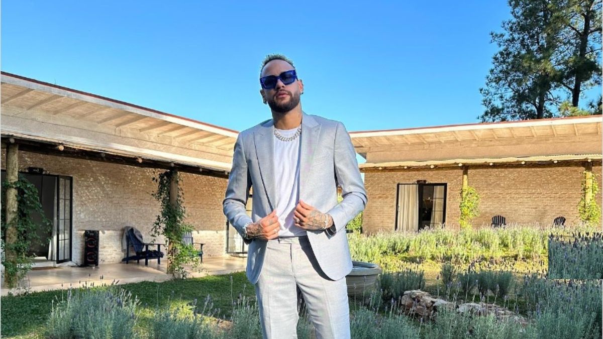 Neymar przenosi się z Paris Saint-Germain do Al-Hilal