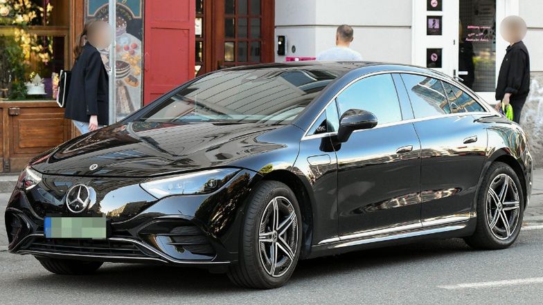 Małgorzata Socha przyłapana na zakupach. Odjechała mercedesem wartym krocie