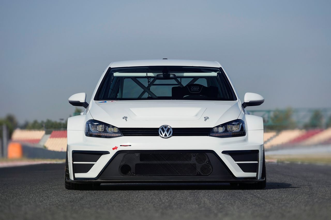 Volkswagen przygotował samochód wyścigowy do TCR International Series [aktualizacja]