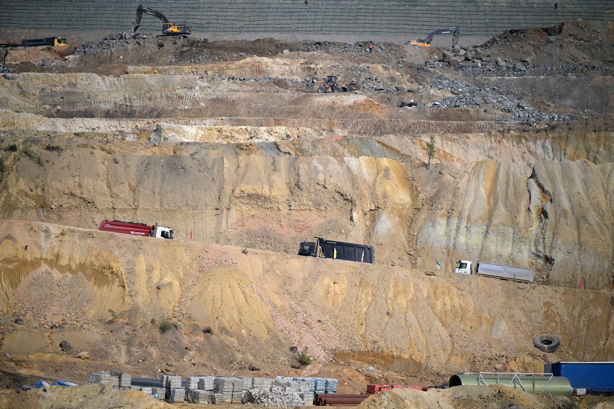 Odkrywkowa kopalnia miedzi w Serbii, należąca do chińskiego koncernu Copper Mining and Production at ZiJIn
