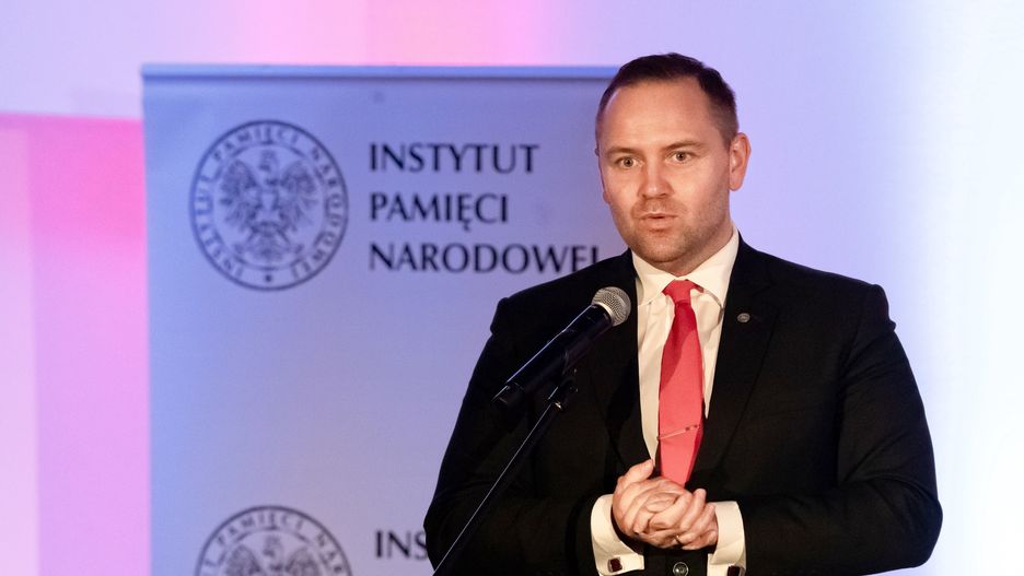 Karol NawrockiBia�ystok, 23.11.2021. Prezes IPN Karol Nawrocki podczas wr�czenia nagr�d w konkursie IPN "Audycja historyczna roku", 23 bm. w Bia�ymstoku. (mr) PAP/Marcin OnufryjukMarcin Onufryjukaudycja historyczna roku, IPN, nagroda, nagrody, prezes