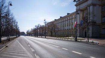 Warszawa: Duże zmiany w centrum stolicy. Kierowcy i pasażerowie muszą uważać