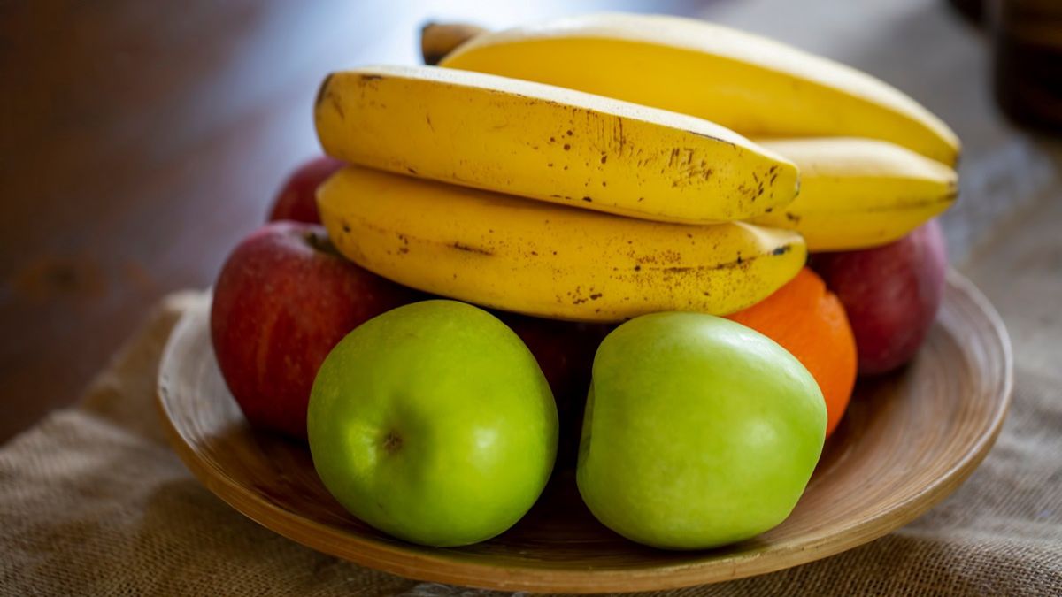 Nie ma gorszej pory na jedzenie owoców.