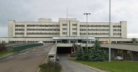 Niemowlę w szpitalu w Łodzi. Na ciele miało liczne siniaki