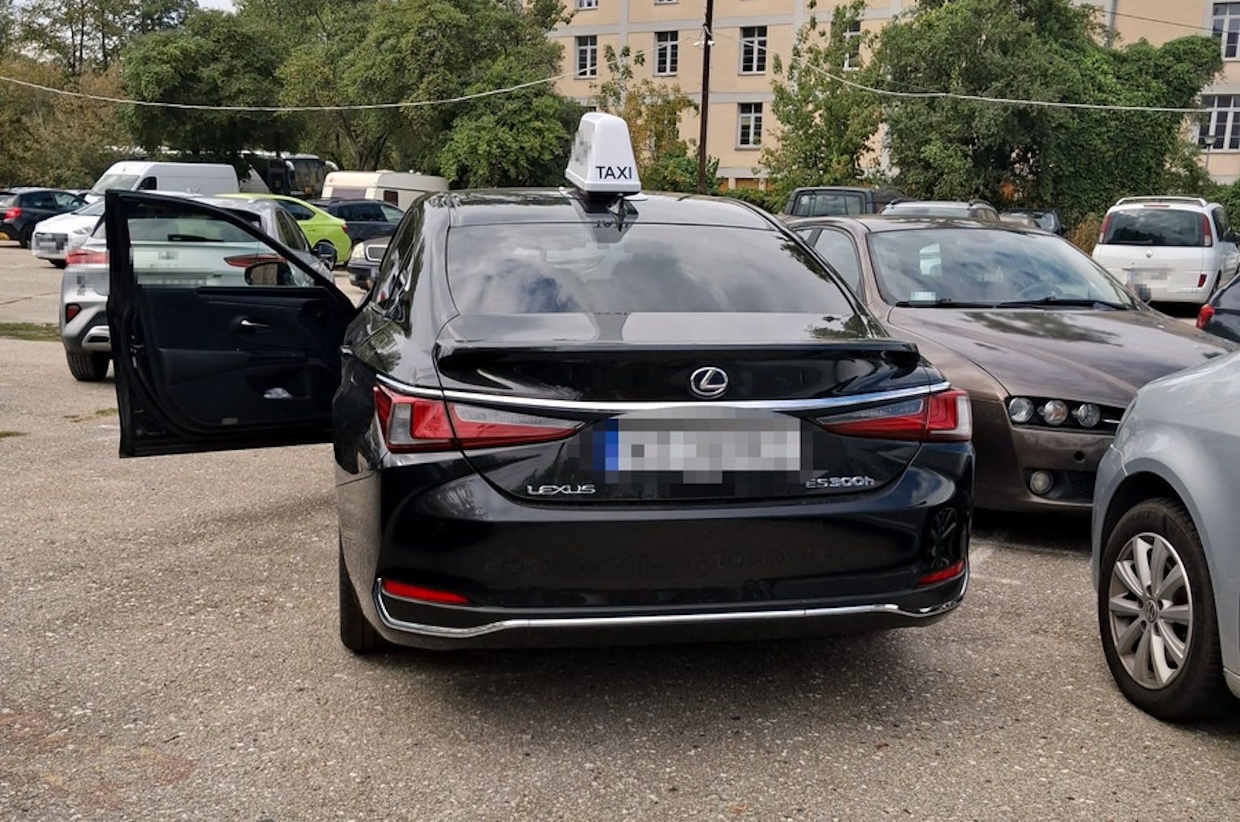 500 zł za milczenie: Jak ukraiński kierowca Lexusa próbował kupić policję w Warszawie