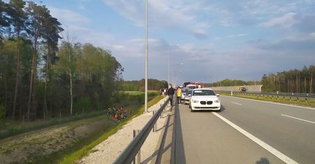 Łódzkie. Wypadek na S8. Nie żyje 10-latka i jej tata