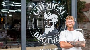 Mężczyźni coraz bardziej dbają o siebie, a w barbershopie "Chemical Brothers" zadbają o nich