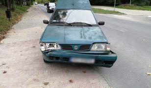 Wypadek w Olsztynie. Kierowca poloneza wprawia w osłupienie