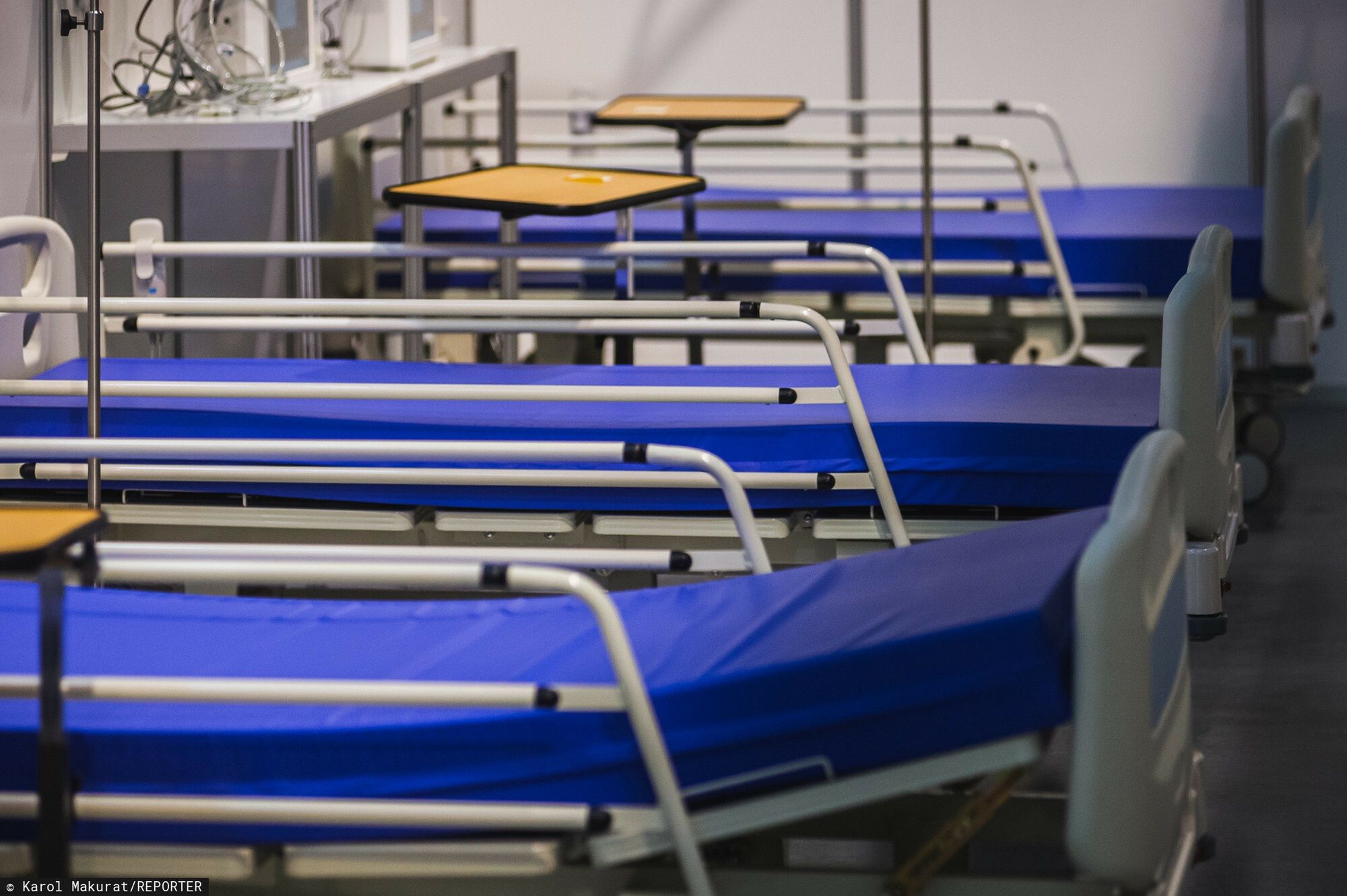 Szpital tymczasowy w AmberExpo gotowy
18.01.2022 - Gdansk, Otwarcie Szpitala Tymczasowego w halach wystawienniczych na Amber EXPO. 300 lozek dla pacjentow chorych na COVID-19, w tym 20 lozek intensywnej terapii. Spolka Copernicus zapewnia zaplecze medyczne. Miedzynarodowe Targi Gdanskie pomagajac w procesie odtworzenia infrastruktury szpitalnej w AmberExpo  n/z  / Fot. Karol Makurat/REPORTER
Karol Makurat/REPORTER