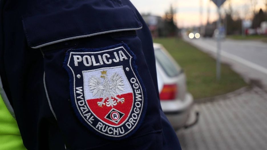 Policjant Wydziału Ruchu Drogowego na służbie