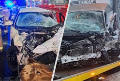 Czołowe zderzenie na A4. Przerażające zdjęcia z miejsca zdarzenia