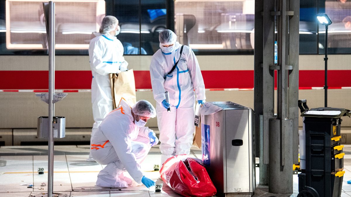 Atak na dworcu w Hamburgu