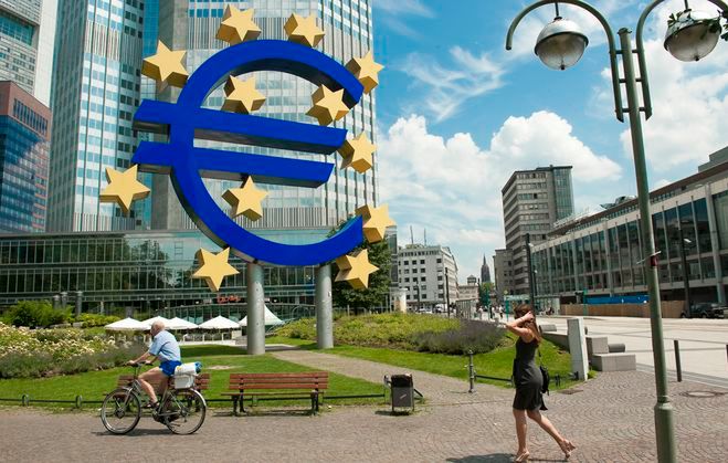 EBC poszukuje pracowników w związku z nawałem pracy z powodu kryzysu