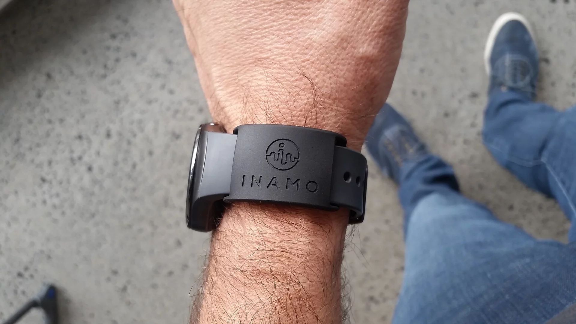 Inamo Curl: płatności mobilne także klasycznym zegarkiem 3
