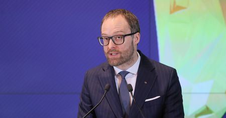 Prezes GPW o kupowaniu surowców z Rosji: nie możemy mieć noża na gardle