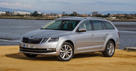 Odświeżona Škoda Octavia stała się samochodem kompletnym
