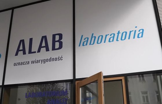 Wyciekły dane medyczne tysięcy Polaków. Ministerstwo pozwala sprawdzić swój numer PESEL